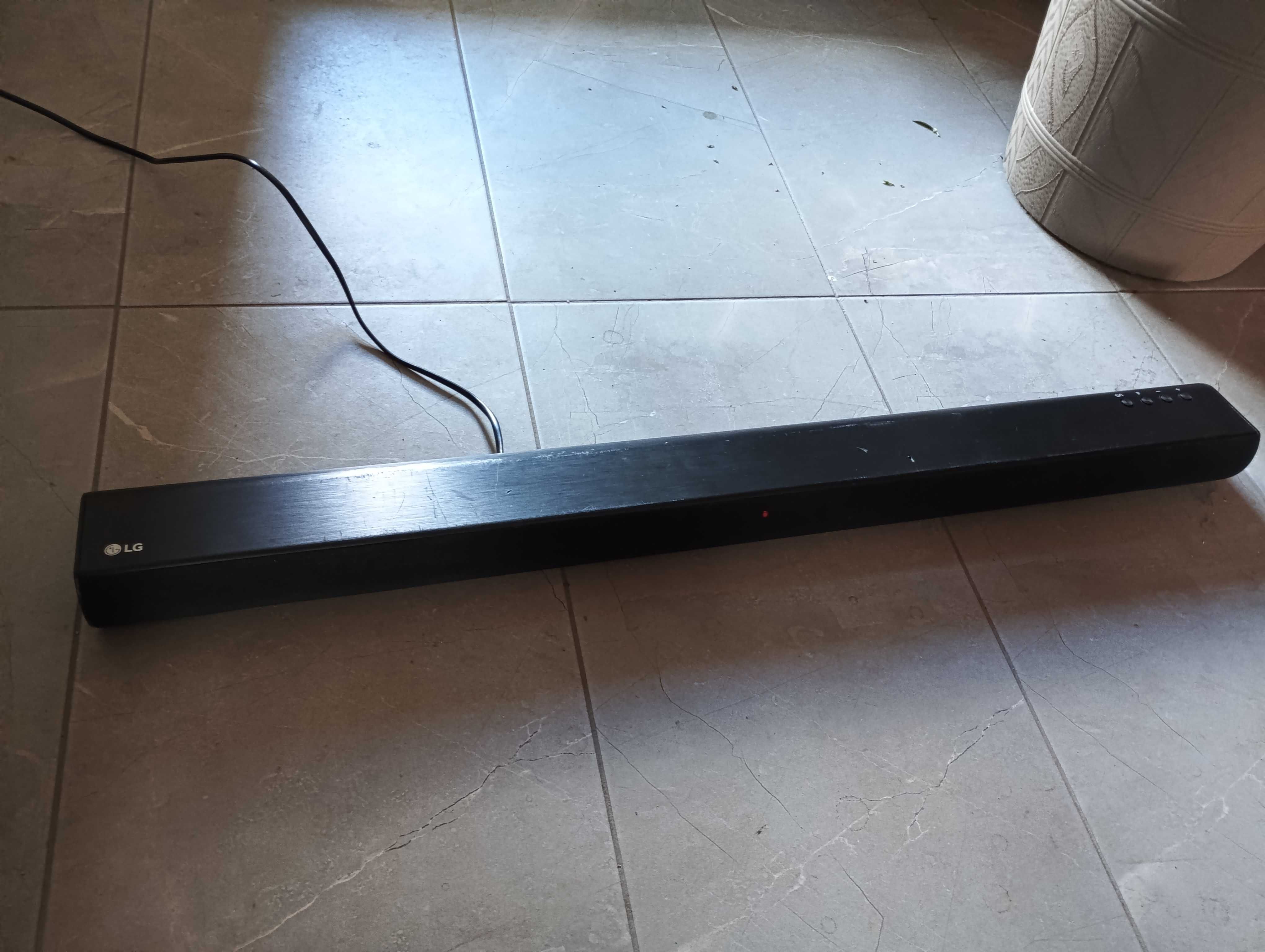 Soundbar LG LAC450B