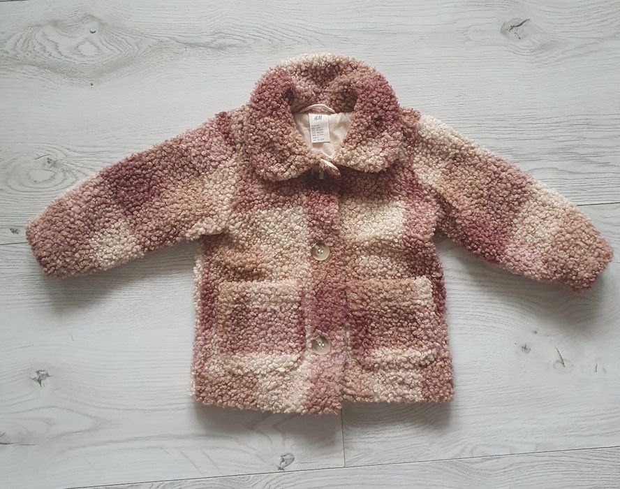 Puszysta kurtka H&M przyjemny materiał baranek r.80