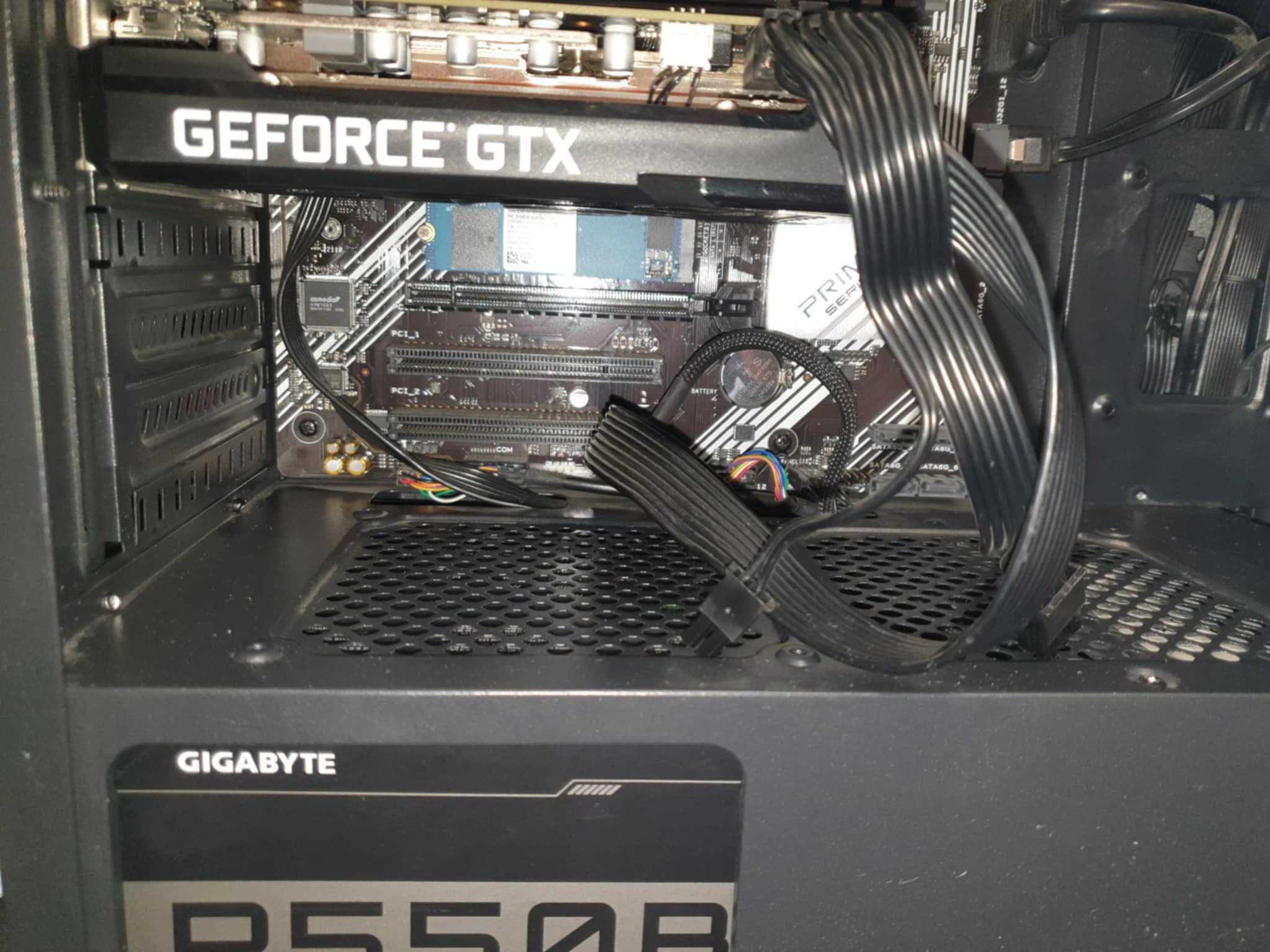 Komputer gamingowy z gtx 1660ti i Intel Core i3-10100F