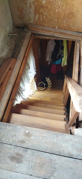 Продам двоповерховий дачний будинок поблизу с.Блиставиця