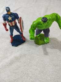 Bonecos Hulk e Capitão América