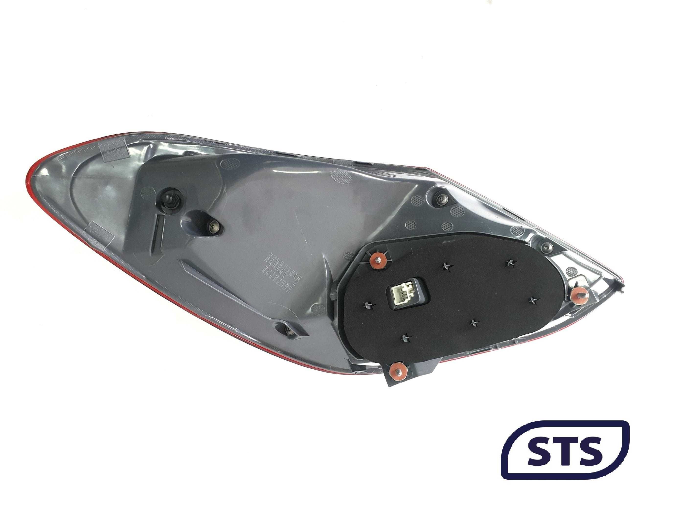 Комплект задних фонарей Mercedes W205 14-19г. фонарь стоп задний