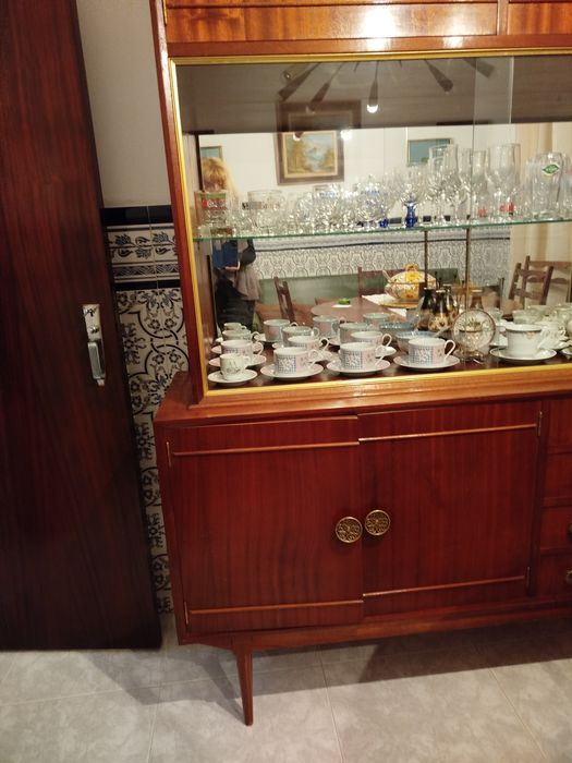 Mobília de sala de jantar em madeira