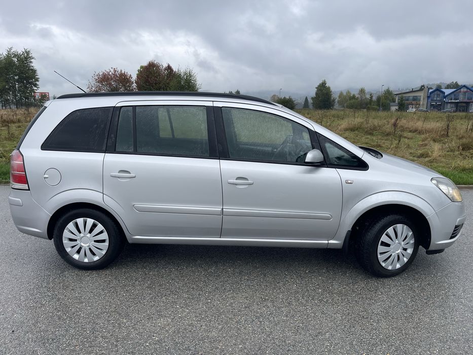 Opel Zafira 1.8b 7osobowy