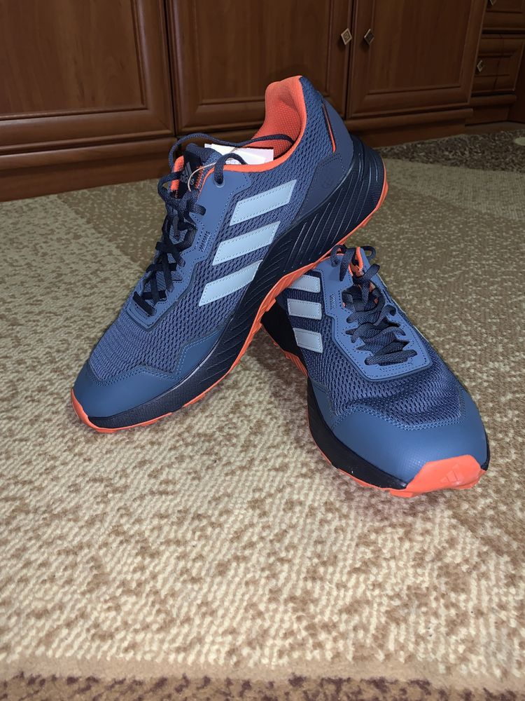 Продам кросівки Adidas TRACEFINDER 47 розмір (30,5см)