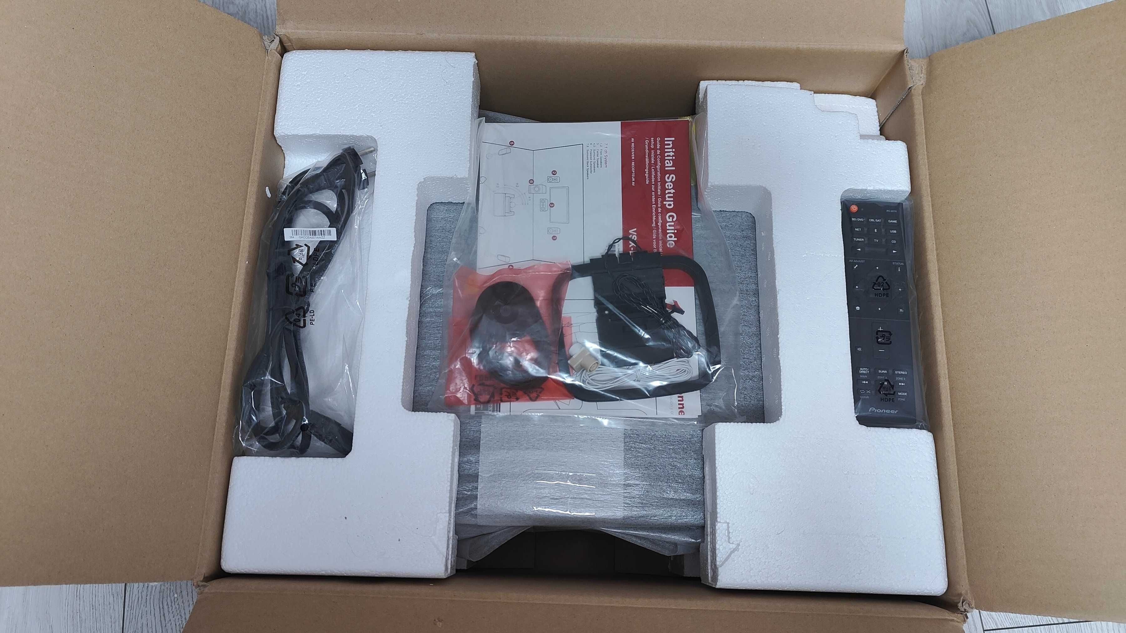 Amplituner Pioneer VSX-LX303 9.2 czarny