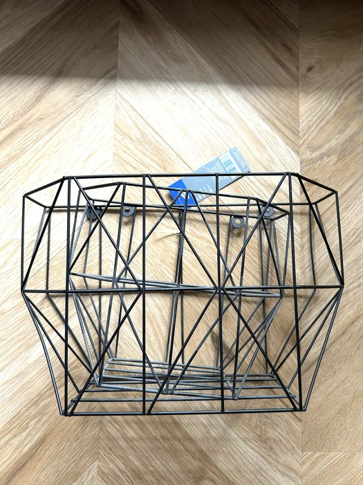 Zestaw nowych metalowych koszyków ściennych Pepco nowoczesny design