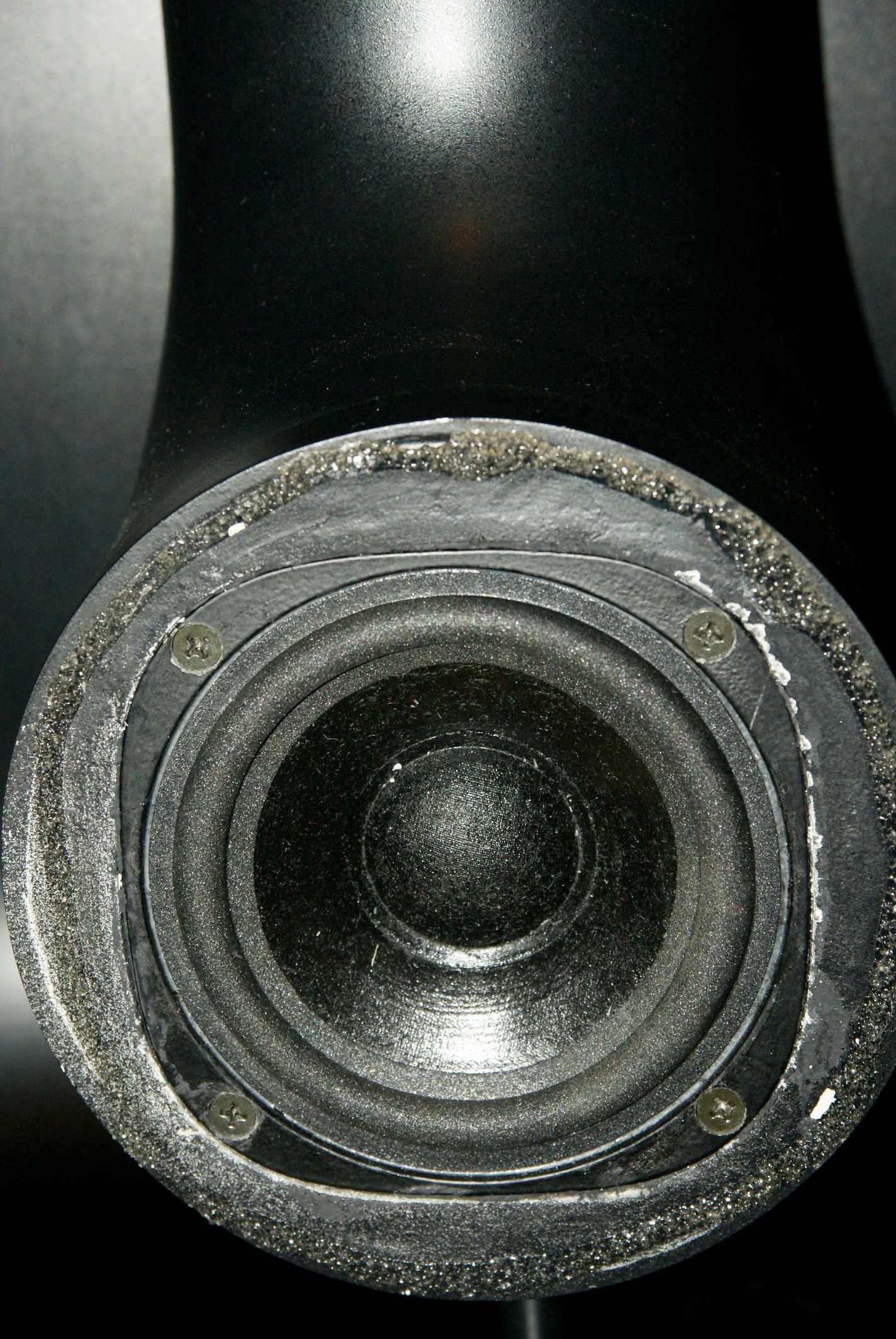 Piękne kolumny Synthese 2, linia transmisyjna, 25 Hz w dole, 87 dB
