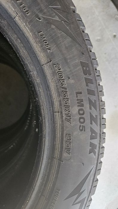 Opony zimowe Bridgestone LM005 205/55 r17