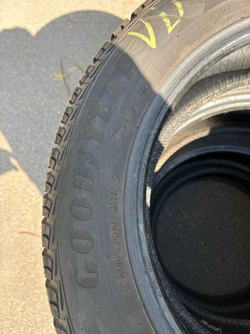 Резина, шины Goodyear UltraGrip Ice 2 225/55 R17 101T XL