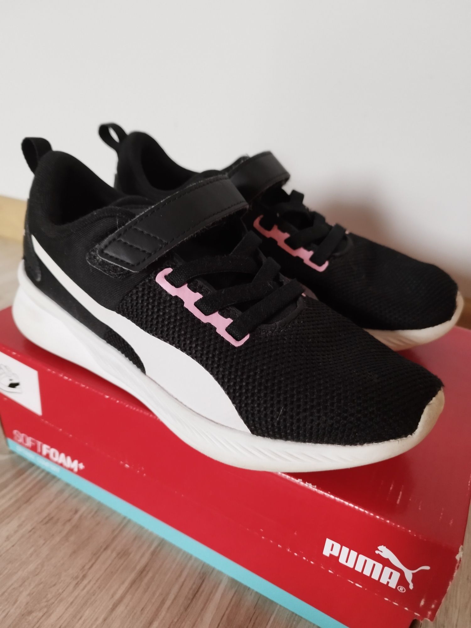 Adidasy dziewczęce Puma, rozm 33