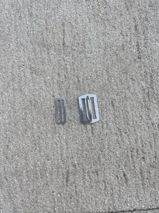 Vendo dois belt stoppers para mergulho