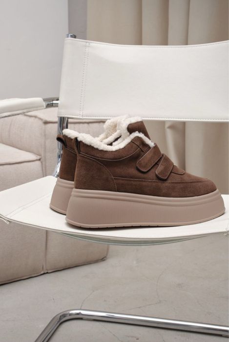 Зимові замшеві черевики сапожки шоколадні на овчині жіночі 38р