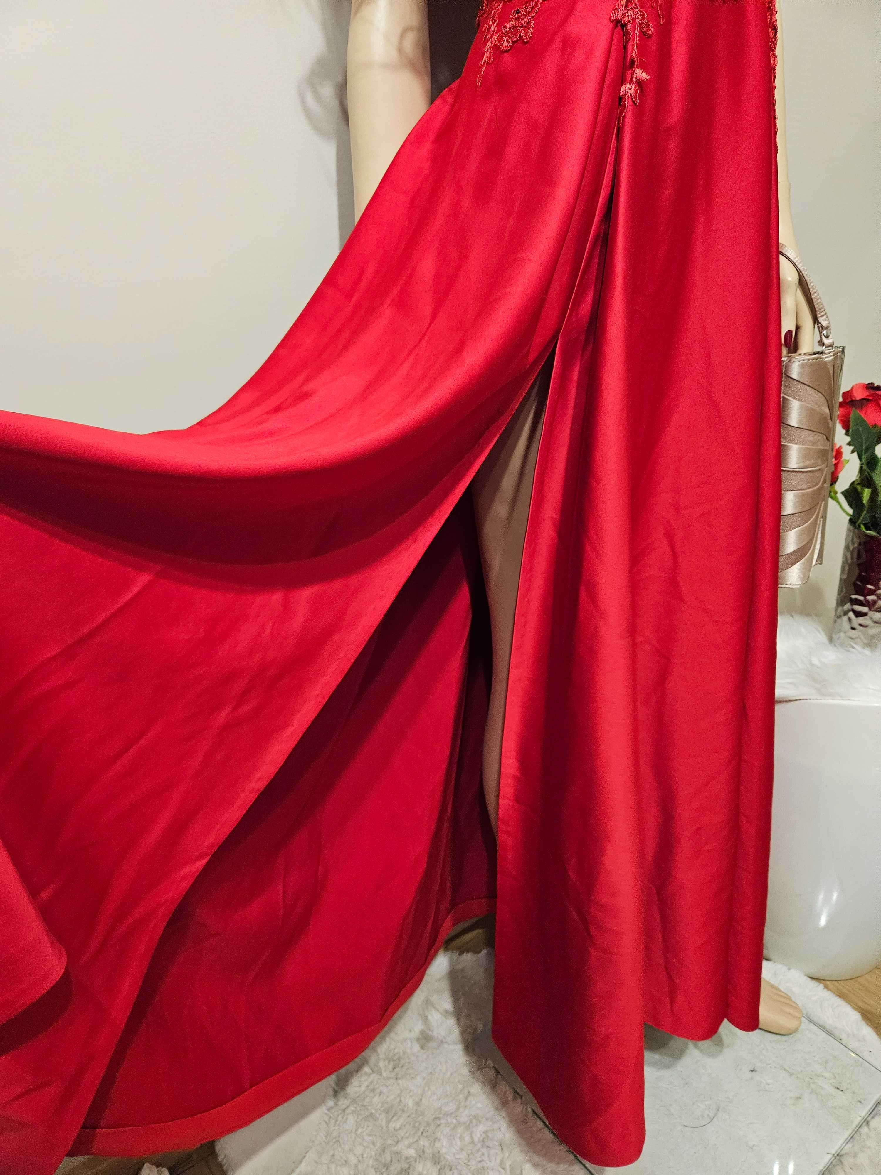 Piękna balowa czerwona suknia z gorsetem XS S