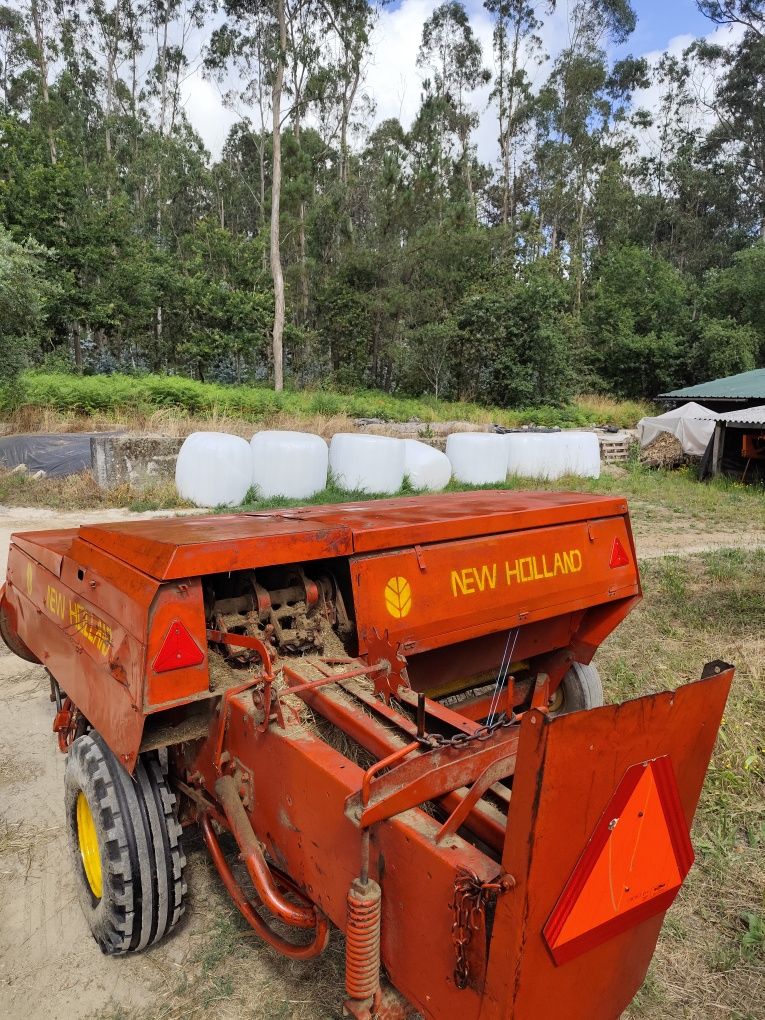Enfardadeira New Holland