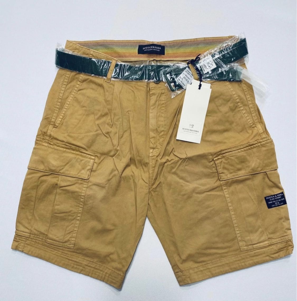 Spodenki męskie cargo z kieszeniami Scotch & Soda W30 musztardowe