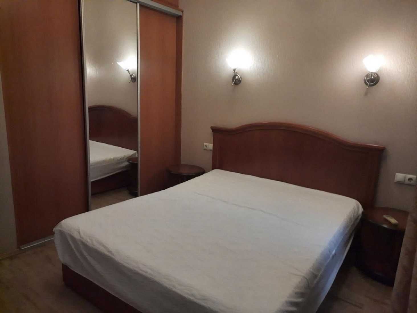 Центр. 2 кім. квартира (63.8 кв.м), вул. Саксаганського 36 А