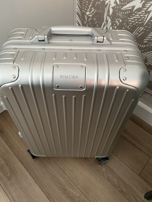 Walizka kabinowa Rimowa