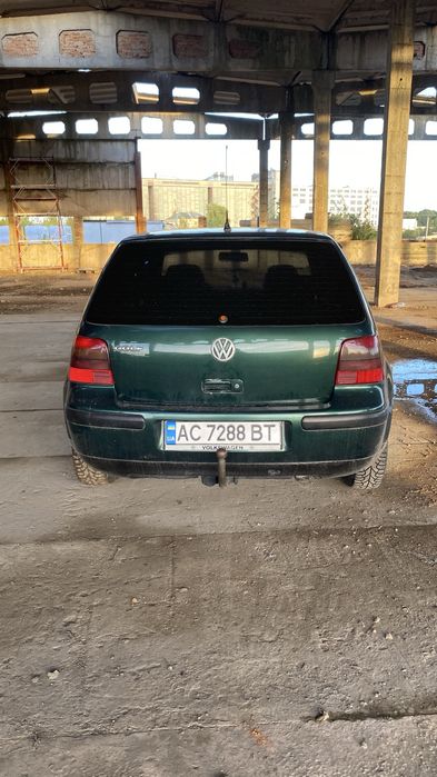 Volkswagen Golf 4.  1,4 бензин
