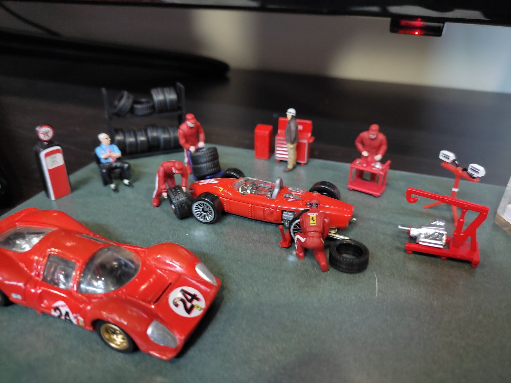 Maquete artesanal 1/64 Ferrari!