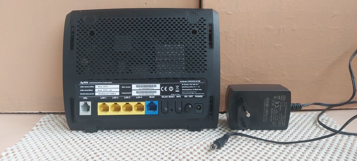 Роутер Zyxel VMG3925-B10B