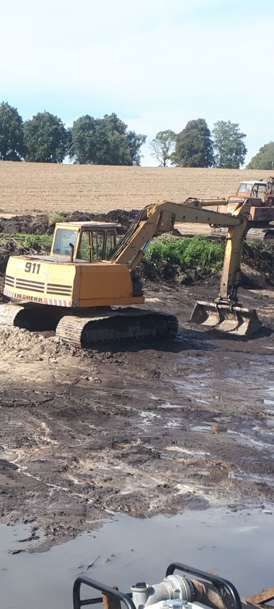 Koparka gąsienicowa błotniak Liebherr 911