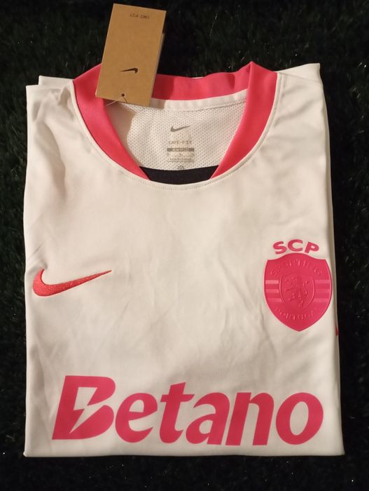 Camisola Sporting - Especial Mês Rosa