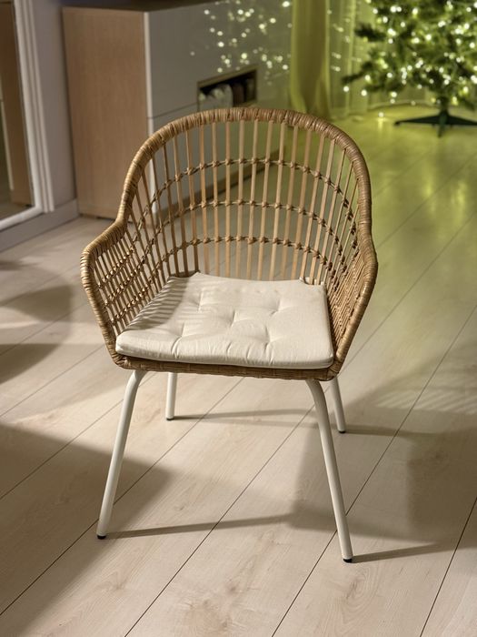 Krzesła rattanowe. IKEA NORNA NILSOVE 4 szt. Do jadalni.