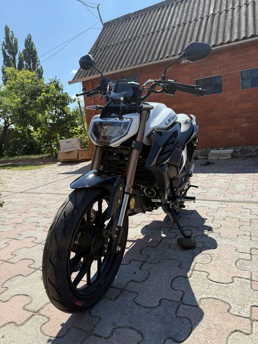 Мотоцикл Lifan KPS 200 новий 2025