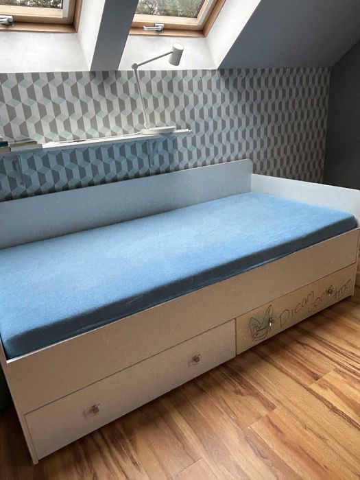 Komplet mebli młodzieżowych białych dla dziewczynki