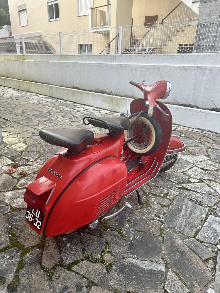 Vespa 150 sprint veloce