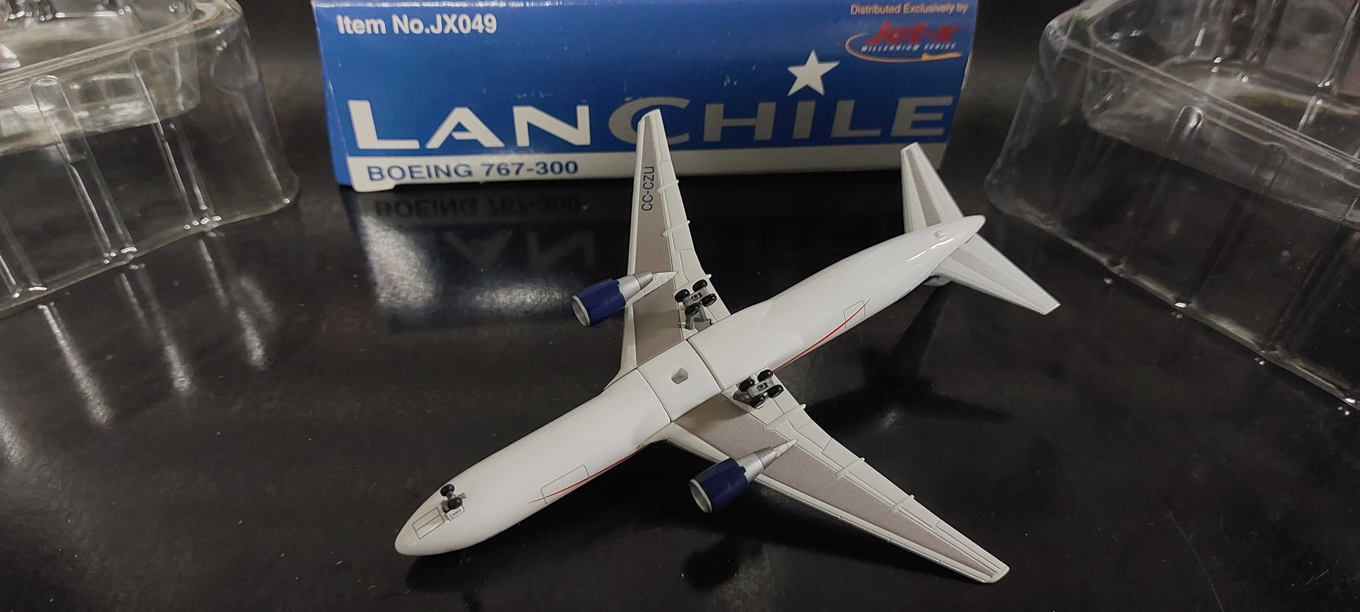 Avião Boeing Aviões Airbus escala 1/400 em Metal Varios Ver Fotos 05