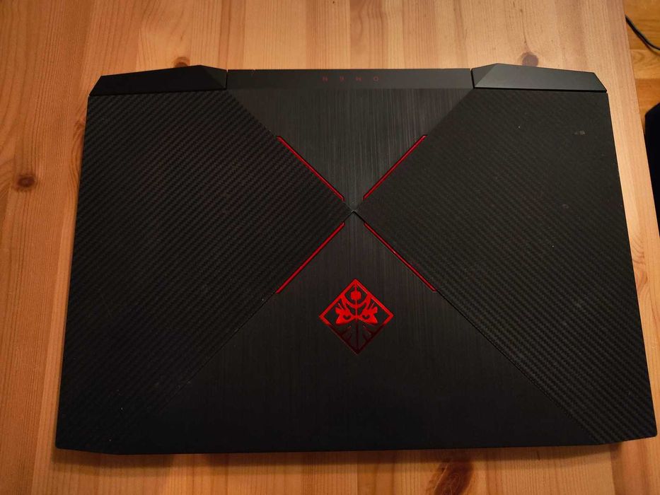 Ноутбук HP Omen 15-dc005ng 144Гц 8750H 16 GB GTX 1060