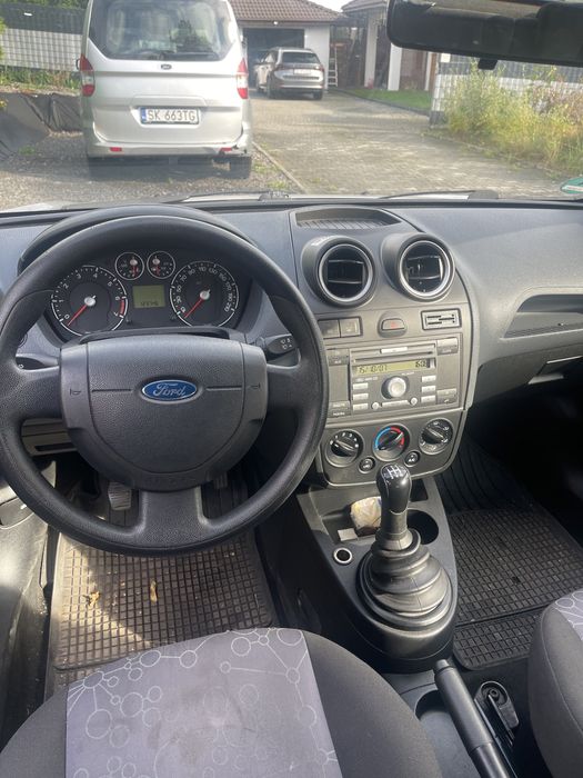 Ford fiesta 1.3 z 2007r
