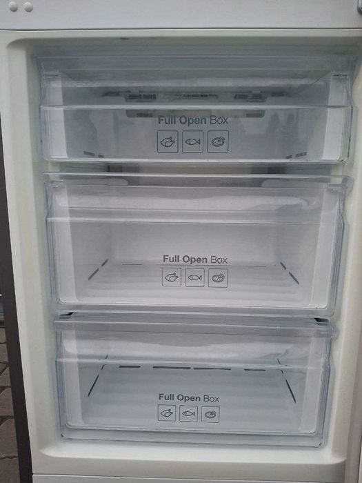 Холодильник б/в SAMSUNG 185/60/60 Металік No Frost #07603