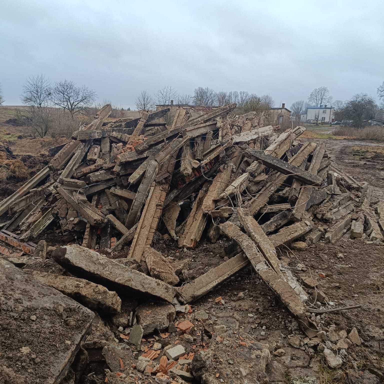 Wyburzenia, rozbiórki niwelacja terenu, wykopy