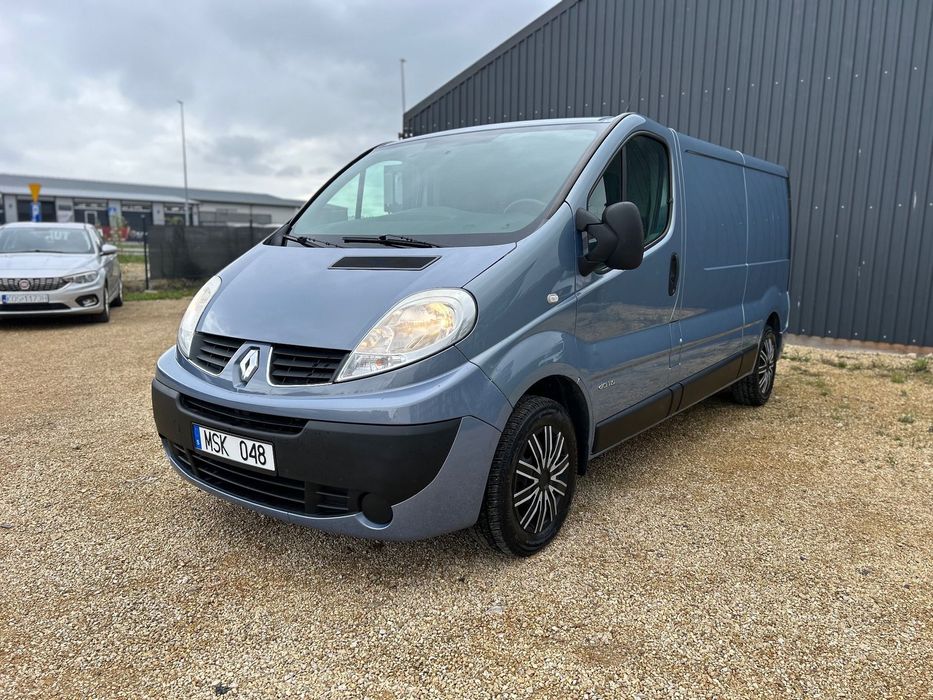 Renault TRAFIC  Renault Trafic 2.0 DCI Lift ! L2H1 Long !!! Hak / Skrzydełka / Bogate