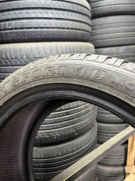 255/40 R18 Dunlop пара зима