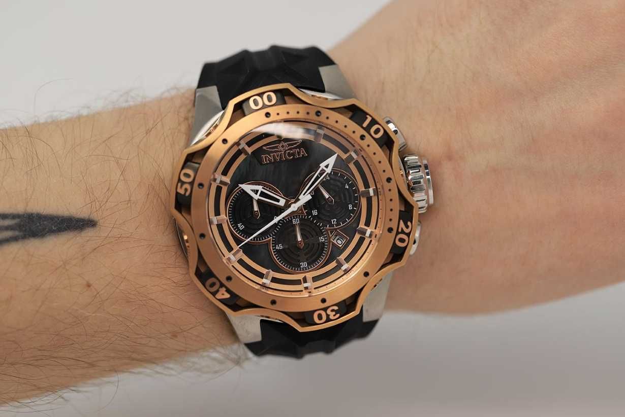 Оригинальные мужские часы Invicta 33639 Venom. В подарочной коробке!