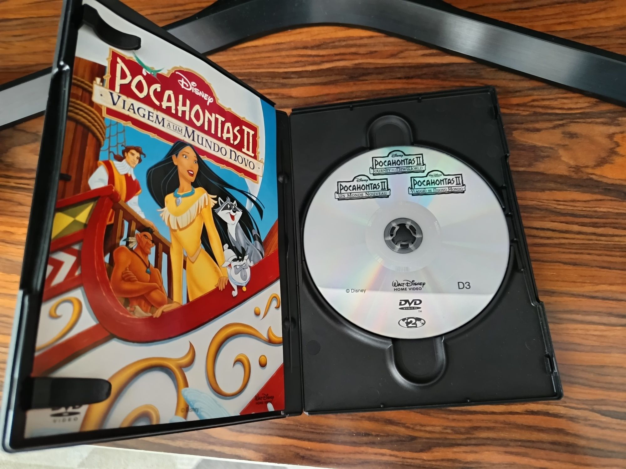 DVD Pocahontas 2 viagem a um mundo novo