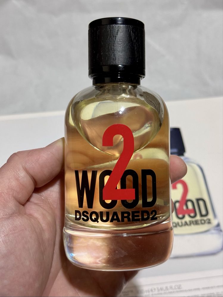 Dsquared2 2 wood edt ,97ml , із новим картхолдером із набору!