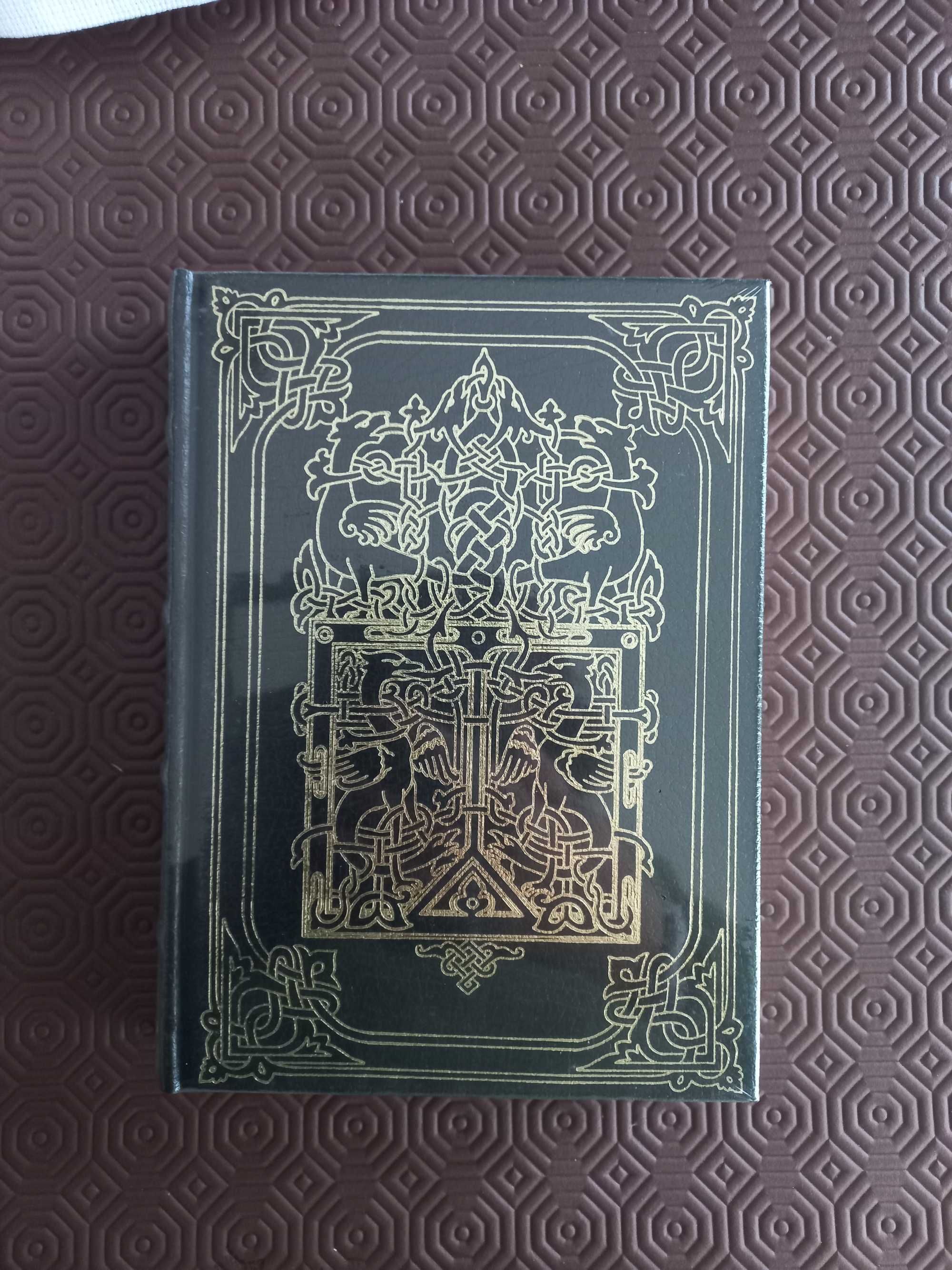 Vários livros ainda com o plástico de vários autores consagrados
