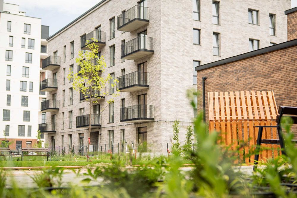 2к квартира 61 м.кв. з власним патіо