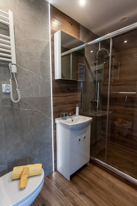 2 - Pokojowe mieszkanie w centrum Kielc