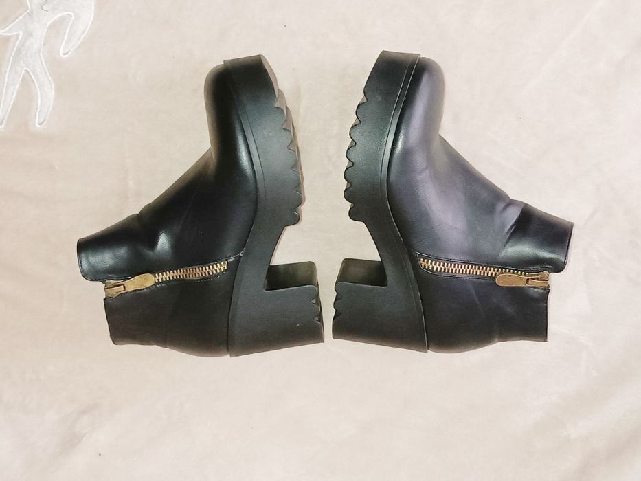 Botki na slupku 38/24 cm