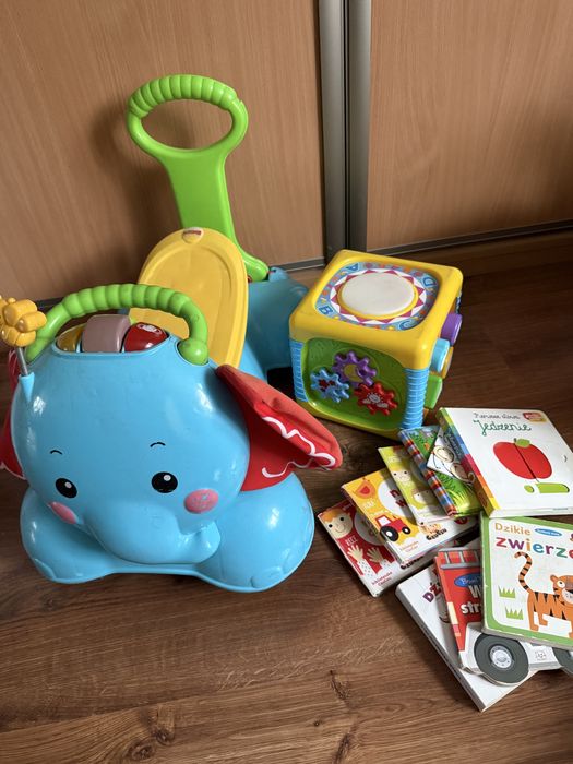 Zestaw zabawek pchacz/kostka/ksiazeczki