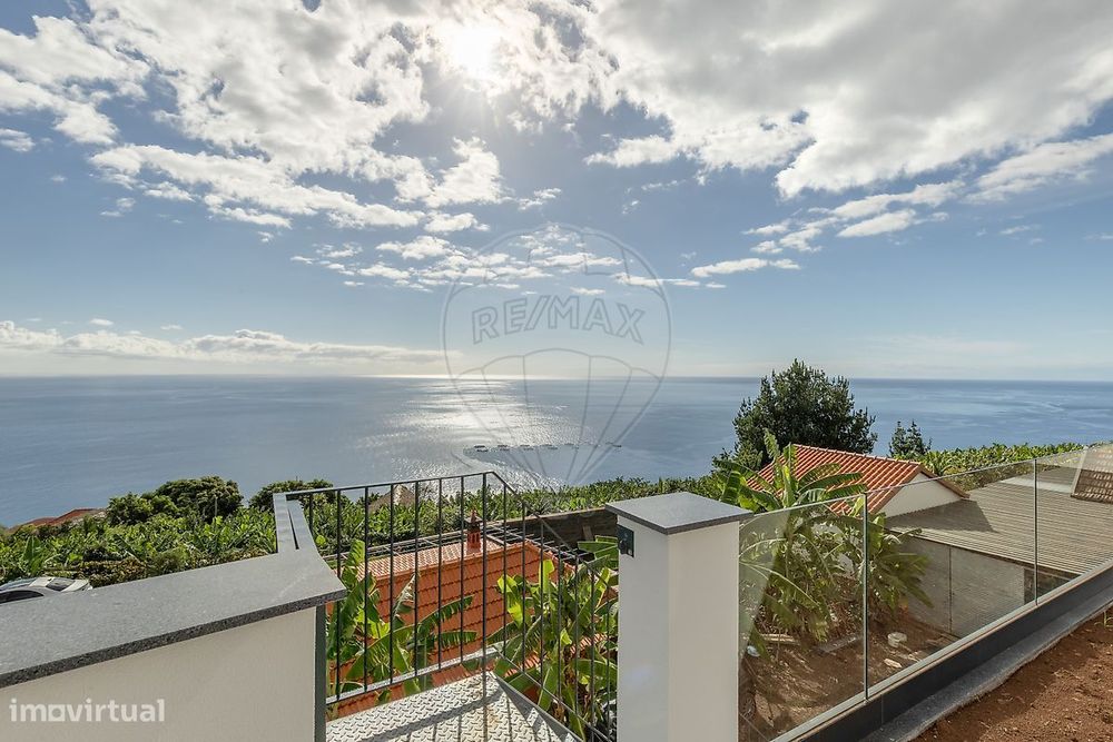 Moradia T4 para venda