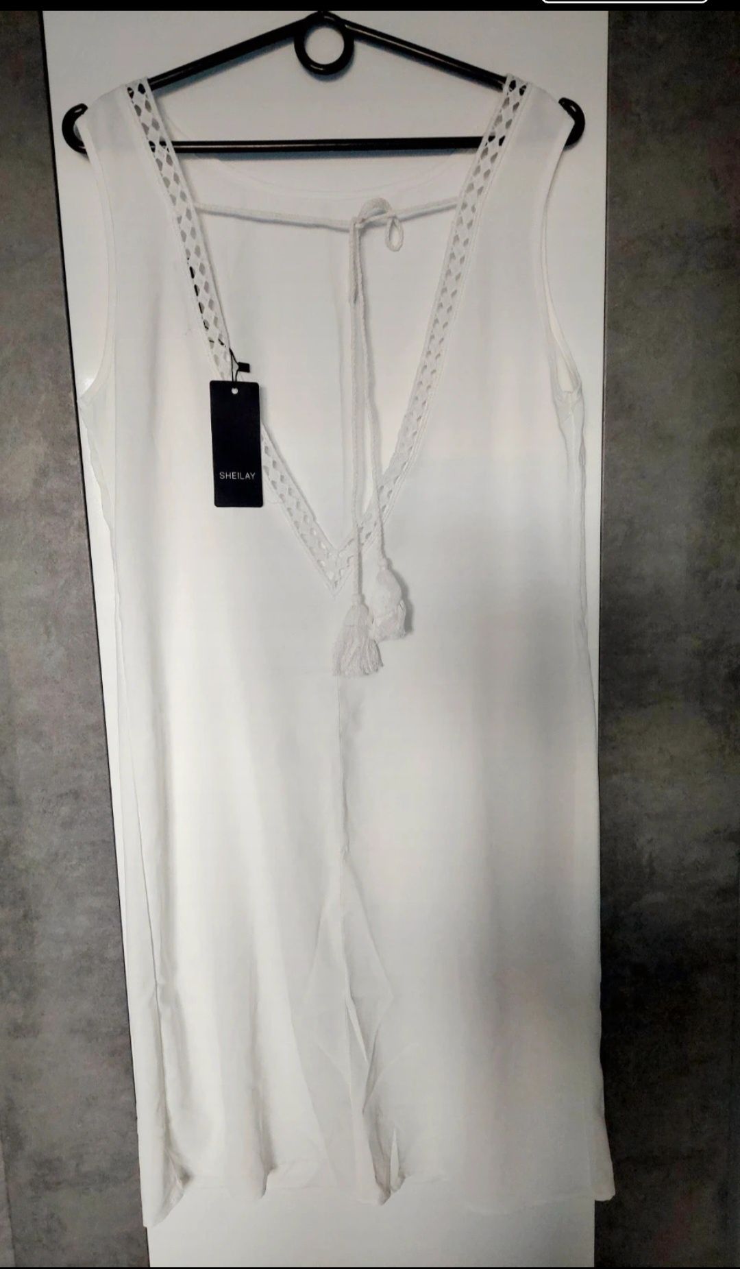 Nowa Cienka biała sukienka