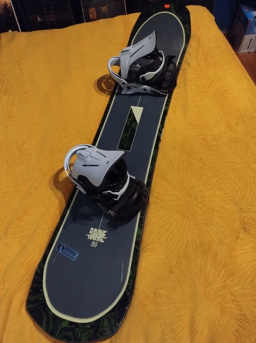 Zestaw Snowboard Rome Ravine 155 cm + Wiązania Jones Mercury M 40-43