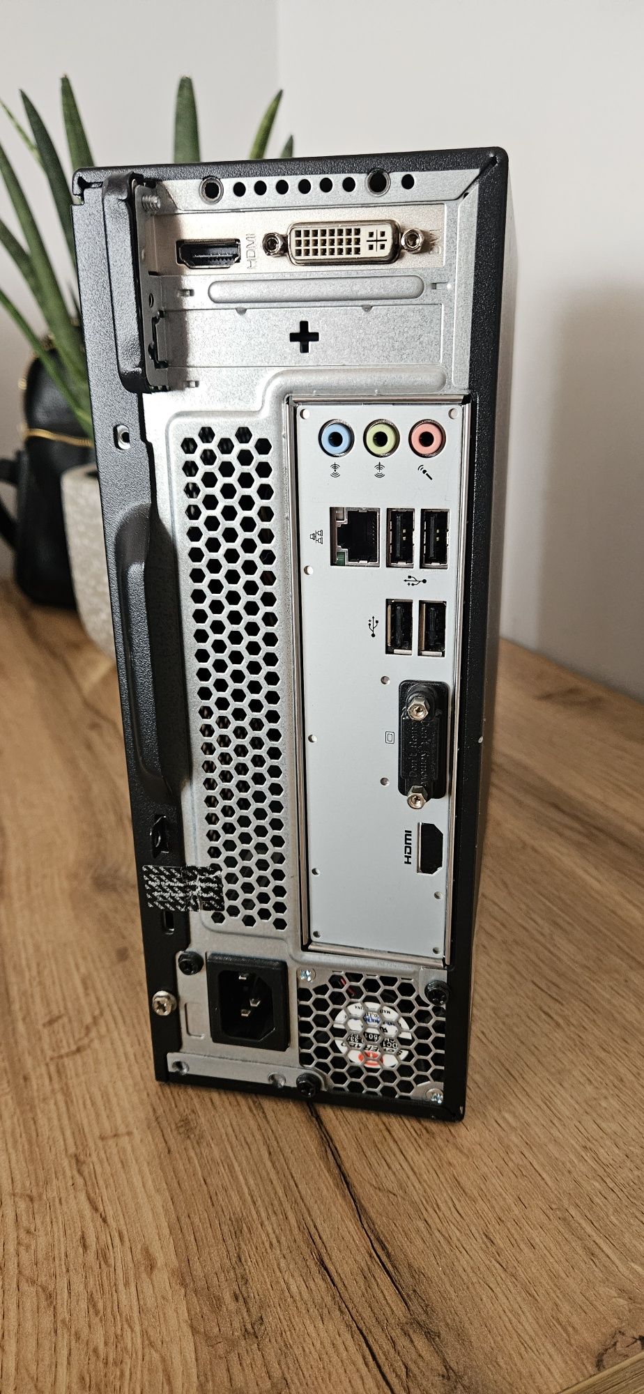 Mini komputer stacjonarny Acer XC 605